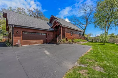 3024  Nagawicka Ave, Delafield, WI 53018 - Photo 4