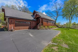 3024 Nagawicka Ave, Delafield, WI 53018 - Photo 4