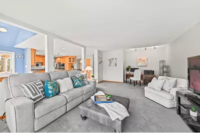 10510  Stratford Pl, Mequon, WI 53092 - Photo 18