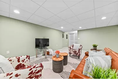 10510  Stratford Pl, Mequon, WI 53092 - Photo 30