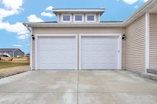 940 Quail Run, Lomira, WI 53048 - Photo 18