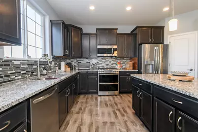 512  Westlawn Ave, Mukwonago, WI 53149 - Photo 16