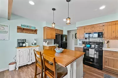 816  Magnolia Dr, Waukesha, WI 53188 - Photo 10