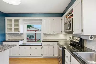 3776 N 98th St, Milwaukee, WI 53222 - Photo 6