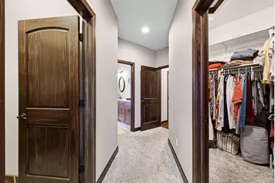 4722 W Oakwood Rd, Franklin, WI 53132 - Photo 16