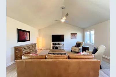 231  Windmill Ln, Walworth, WI 53184 - Photo 6
