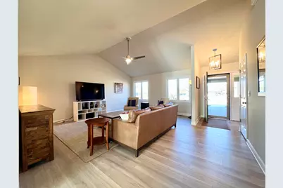 231  Windmill Ln, Walworth, WI 53184 - Photo 4