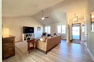 231 Windmill Ln, Walworth, WI 53184 - Photo 4