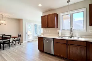 231 Windmill Ln, Walworth, WI 53184 - Photo 14