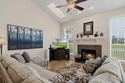 841  Eagleton Dr #46-83, Geneva, WI 53147 - Photo 2