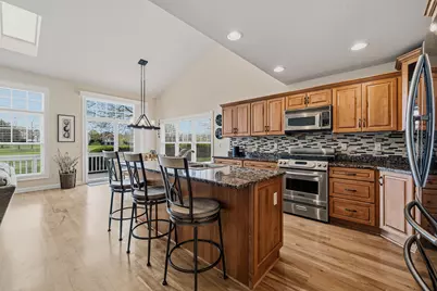 841  Eagleton Dr #46-83, Geneva, WI 53147 - Photo 4