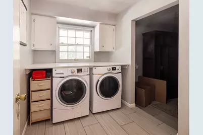 9495 N Fairway Cir, Bayside, WI 53217 - Photo 14