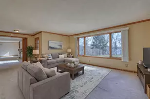 4640 Lake Club Cir, Oconomowoc Lake, WI 53066 - Photo 12