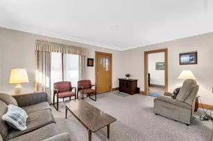 733 W Lawn Ave, Racine, WI 53405 - Photo 12