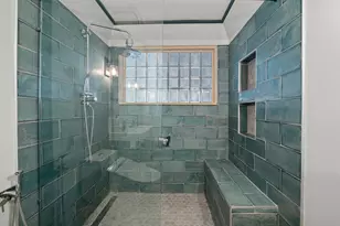 2835 N Lake Dr, Milwaukee, WI 53211 - Photo 22