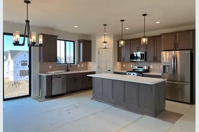 804  Viewpoint Ave, Waukesha, WI 53188 - Photo 2