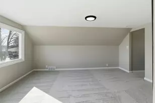 4076 N 93rd St, Wauwatosa, WI 53222 - Photo 32