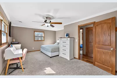 1819 W Mallory Ave, Milwaukee, WI 53221 - Photo 18