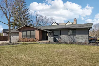 726 W Wisconsin Ave, Oconomowoc, WI 53066 - Photo 2