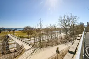 1660 N Prospect Ave, Milwaukee, WI 53202 - Photo 28