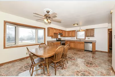 9335 W County Line Rd #9325, Milwaukee, WI 53224 - Photo 6