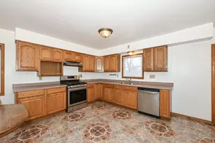 9335 W County Line Rd, Milwaukee, WI 53224 - Photo 8