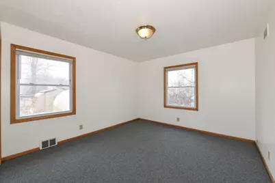 9335 W County Line Rd #9325, Milwaukee, WI 53224 - Photo 12