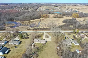 9335 W County Line Rd, Milwaukee, WI 53224 - Photo 30