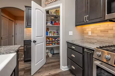 738  Willow Bend Dr, Racine, WI 53185 - Photo 18