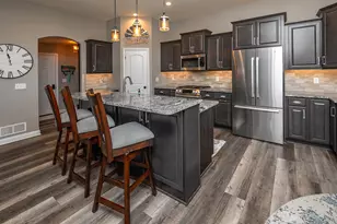 738 Willow Bend Dr, Racine, WI 53185 - Photo 12