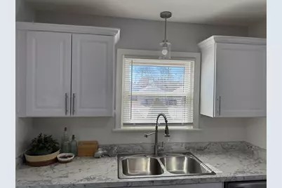 4201 W Ruby Ave, Milwaukee, WI 53209 - Photo 8