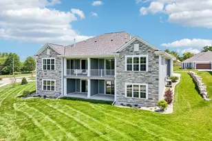 2116 Bluestem Dr, Waukesha, WI 53188 - Photo 26