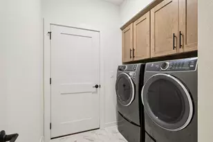 2116 Bluestem Dr, Waukesha, WI 53188 - Photo 24