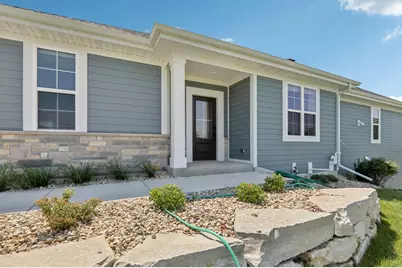 2116  Bluestem Dr #1402, Waukesha, WI 53188 - Photo 2