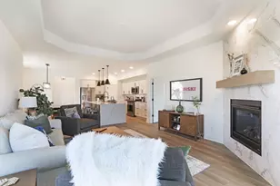 2116 Bluestem Dr, Waukesha, WI 53188 - Photo 14