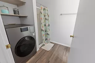 9374 W Loomis Rd, Franklin, WI 53132 - Photo 20