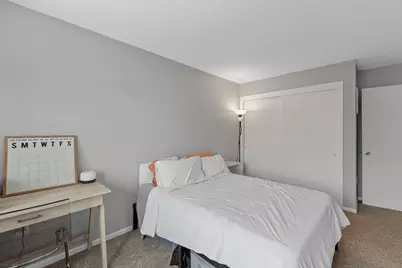 9374 W Loomis Rd #4, Franklin, WI 53132 - Photo 18