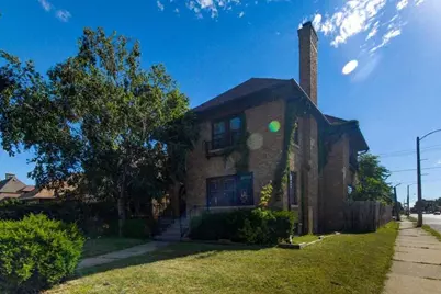 2704 N 46th St, Milwaukee, WI 53210 - Photo 2