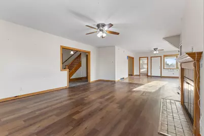 2704 N 46th St, Milwaukee, WI 53210 - Photo 6