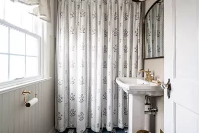 6590 W Hadley St, Milwaukee, WI 53210 - Photo 38