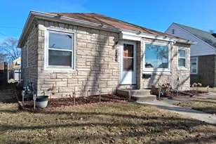 2470 S 62nd St, West Allis, WI 53219 - Photo 20