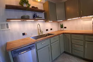 2470 S 62nd St, West Allis, WI 53219 - Photo 28