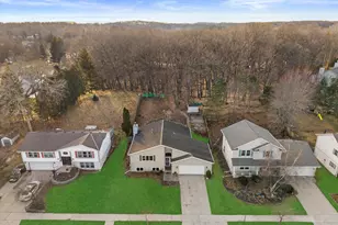 1130 Green Tree Rd, West Bend, WI 53090 - Photo 38