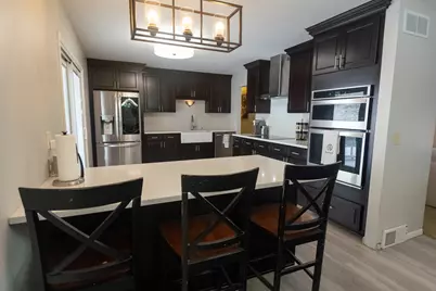 1926  Madison St, Waukesha, WI 53188 - Photo 10