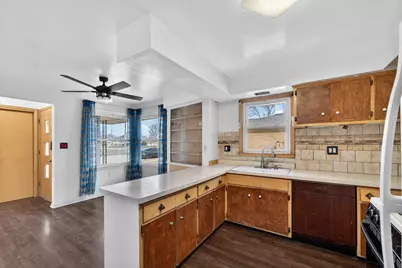 807  79th St, Kenosha, WI 53143 - Photo 8