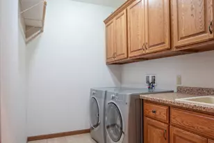 13175 Jay St, Trempealeau, WI 54661 - Photo 16