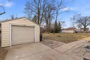 3541 S 46th St, Greenfield, WI 53220 - Photo 24