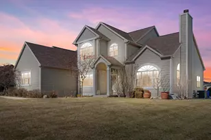 4732 W Woodward Dr, Franklin, WI 53132 - Photo 1