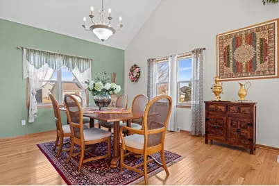 4732 W Woodward Dr, Franklin, WI 53132 - Photo 8