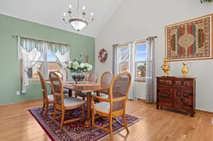 4732 W Woodward Dr, Franklin, WI 53132 - Photo 8